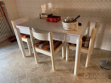 Tavolo e 4 sedie vintage Arclinea anni ‘70