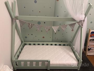 Letto montessoriano + materasso + accessori