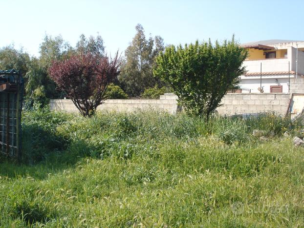 Quartu Zona S. Andrea Lato Mare Ampio Terreno