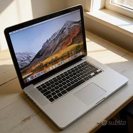 MacBook Pro 15” (2011) – SSD + 8GB RAM