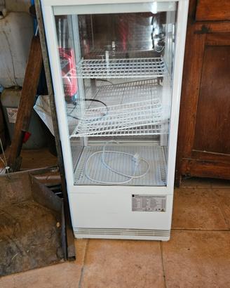frigo vetrinetta metro