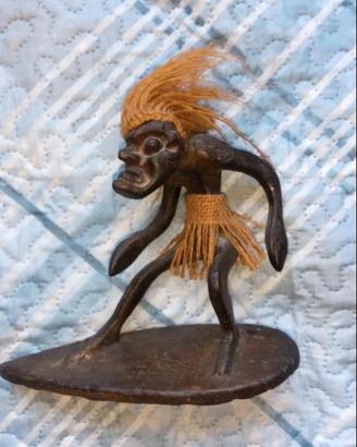scultura etnica in legno 