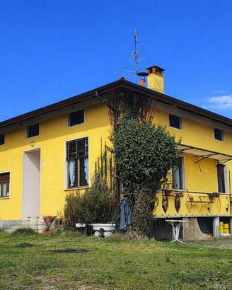 Villa di 150 m² con 4 locali a Biella