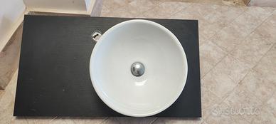 lavabo da appoggio con mensola