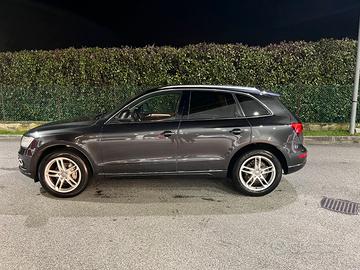 AUDI Q5 2.0 TDI 177 CV STRONIC DIESEL