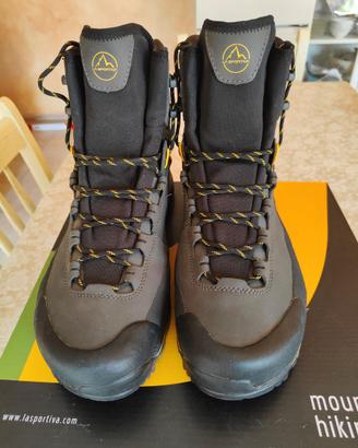 Scarponi da trekking/hiking