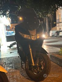 Aprilia sxr 50