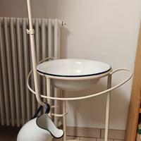 Antico lavabo da camera, anni 30-40