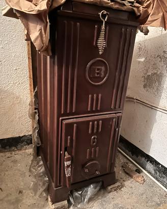 Stufa in ghisa nuova