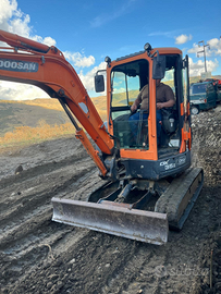 Doosan 35 dx