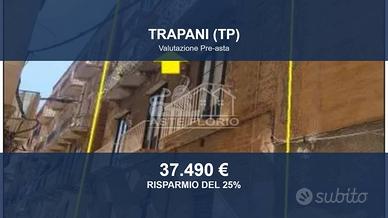 Immobile in asta di 93 m² con più di 5 locali a Tr