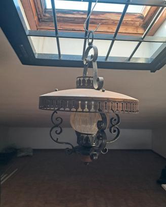 Lampada da soffitto in ferro battuto