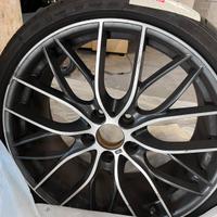 Pneumatici con cerchio