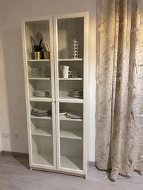 IKEA BILLY vetrina/libreria bianca con ante