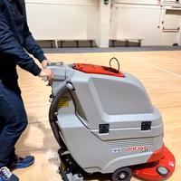 Lavasciuga pavimenti Comac Antea 50 uomo a terra