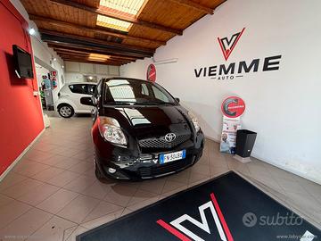 TOYOTA Yaris 1.0 5p. Sol