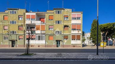 2 LOCALI A BRINDISI