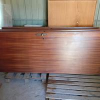 Gratis porte con serrature e casse