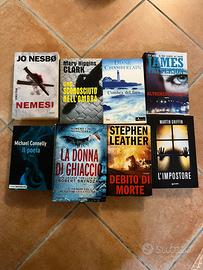 set 8 libri giallo