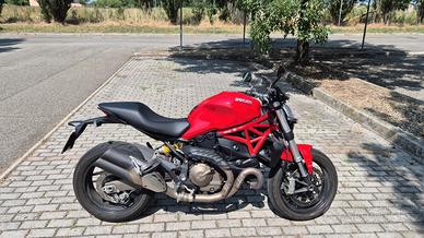 Ducati Monster 821 - 2015