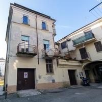 2 LOCALI A CASALE MONFERRATO