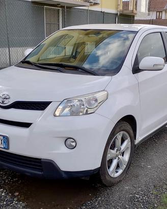 Toyota Urban Cruiser 1.4 D-4D AWD Luxury