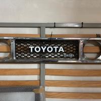 Mascherina Toyota BJ 70 - 71