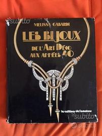 Les bijoux, de l'art déco aux années 40