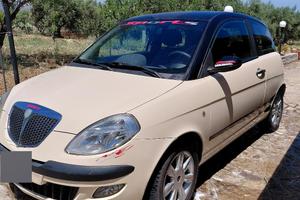 Lancia y