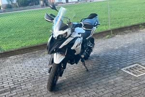 Benelli TRK 502X