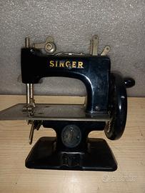 Macchina da cucire 