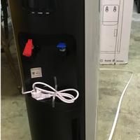 Erogatore colonnina fontanella acqua fredda, calda