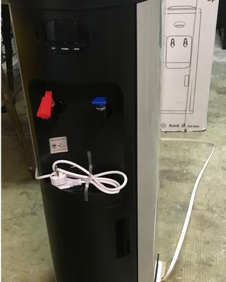 Erogatore colonnina fontanella acqua fredda, calda