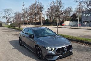 MERCEDES  A 200d AMG line