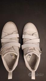 Scarpe VALENTINO regalate a 25 Euro