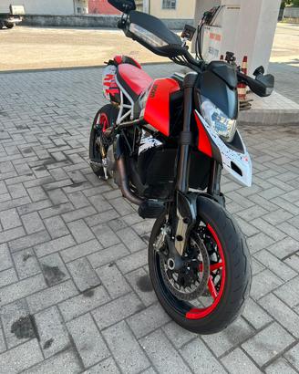 Ducati Hypermotard 950