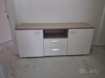 mobile salone  o ingresso 