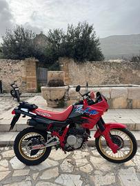 Honda dominator nx 650 