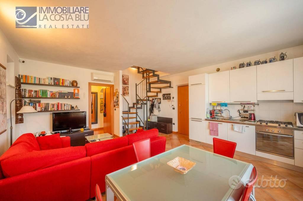 Appartamento di 104 m² con 3 locali e box auto dop - Altro