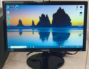 Monitor Samsung 22 pollici full hd VGA perfetto