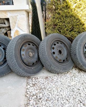 4 cerchi in ferro da 5,5Jx14, 4 fori (FORD)