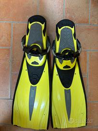 Pinne sub aqualung con cinghiolo