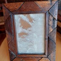 cornice in legno fatta a mano