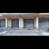 Locale mq. 80 con pargheggio privato