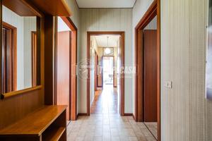 CINQUE LOCALI AL SECONDO PIANO IN ZONA TRANQUILLA