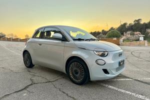 Fiat 500E/42 kWh/CAR PLAY/SOLO 33000 KM