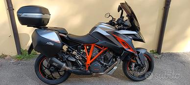KTM 1290 Super Duke GT 