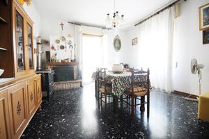 6 LOCALI A PRATO
