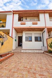 VILLA A SCHIERA A DOLIANOVA