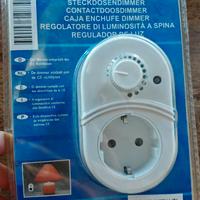 Regolatore di luminosità a spina